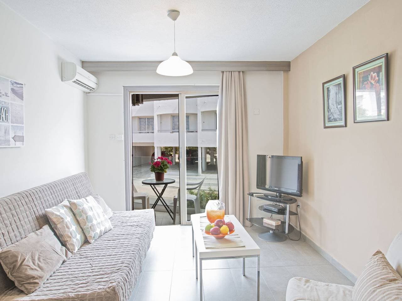 Foto 3 von 12: Helle Ferienwohnung mit Balkon
