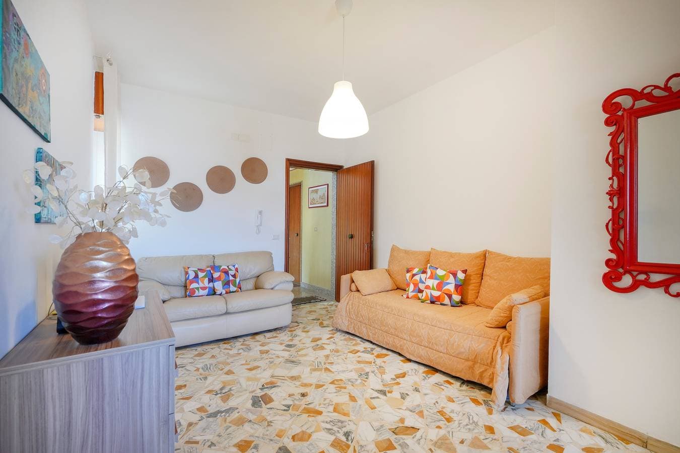 Foto 5 von 22: Zimmer 'Casa Merlino - Matrimoniale' mit Balkon, WLAN und Klimaanlage