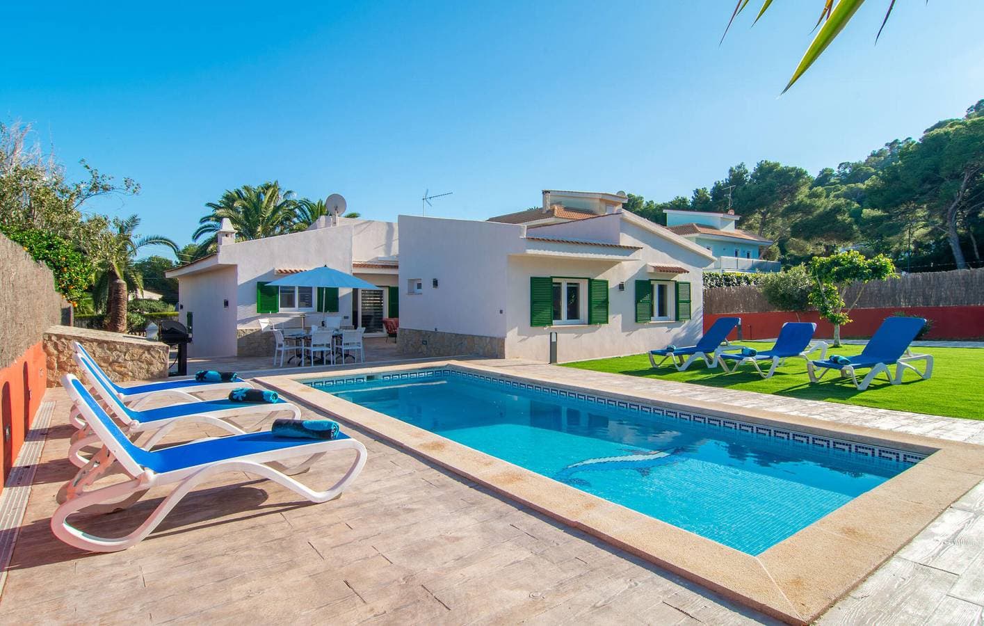 Foto 13 von 37: Luxuriöse Strandwohnung mit Pool und Terrasse