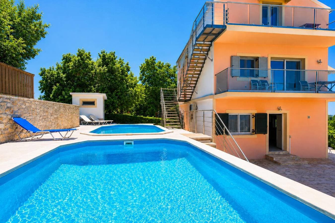 Foto 4 von 31: Villa für 11 Personen mit Terrasse