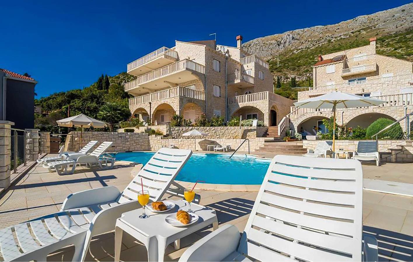 Foto 5 von 20: Ferienwohnung mit Meerblick, Pool und WLAN, 800 m vom Strand entfernt