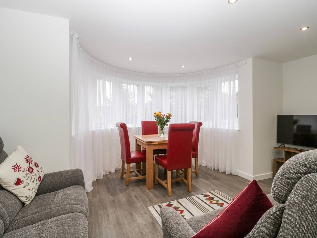 Foto 3 von 27: Ferienwohnung für 4 Personen mit Garten
