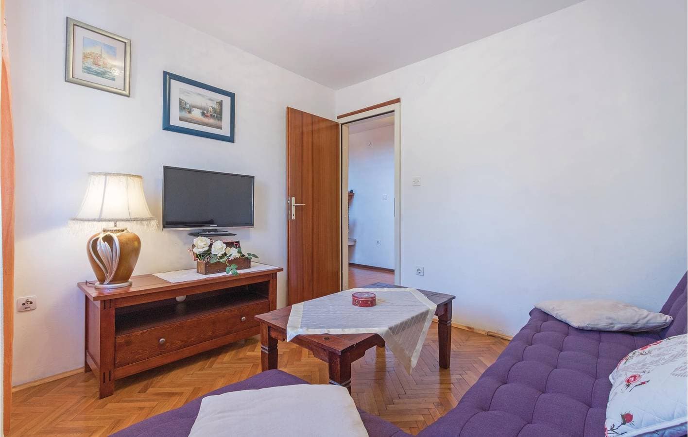 Foto 8 von 36: Gemütliche 2-Zimmer-Wohnung mit Pool und Terrasse, 800 m vom Strand Pomer entfernt