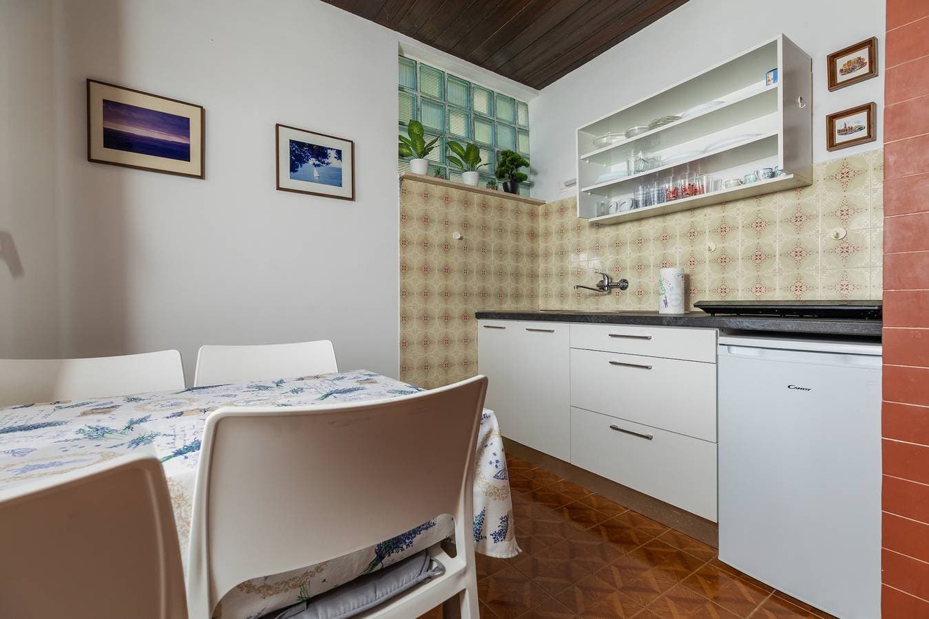 Foto 11 von 22: Studio Appartement am Strand Nemira, Omis As-4277-a