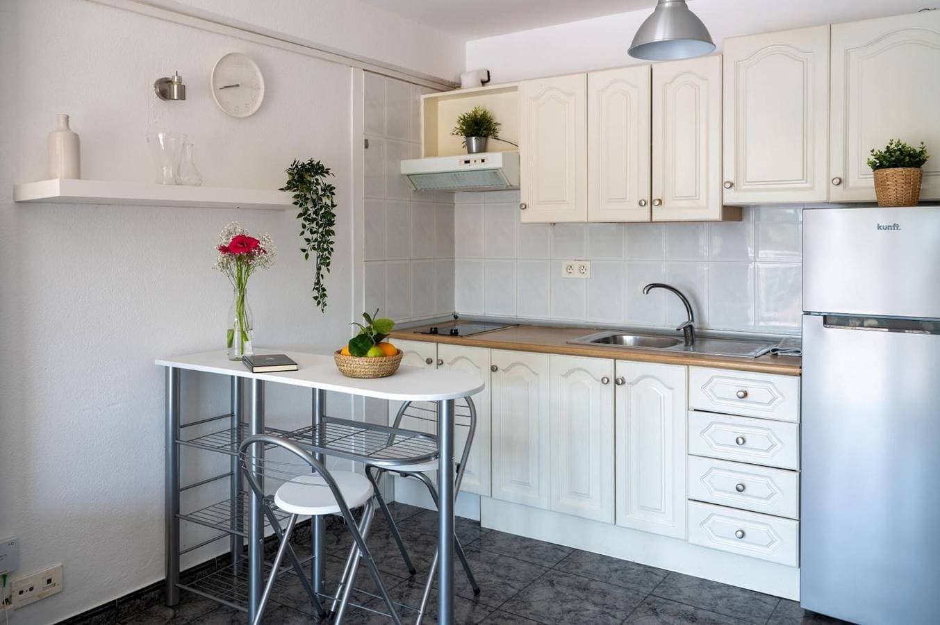 Foto 4 von 27: Ferienwohnung 'El Mirador' mit Meerblick, Gemeinschaftspool und WLAN