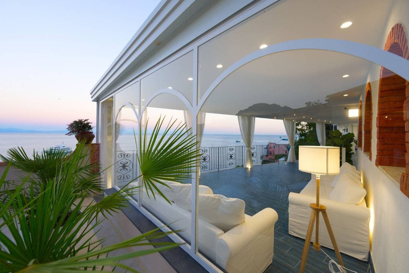 Foto 4 von 52: Appartement am Strand mit Pool und Parkplatz