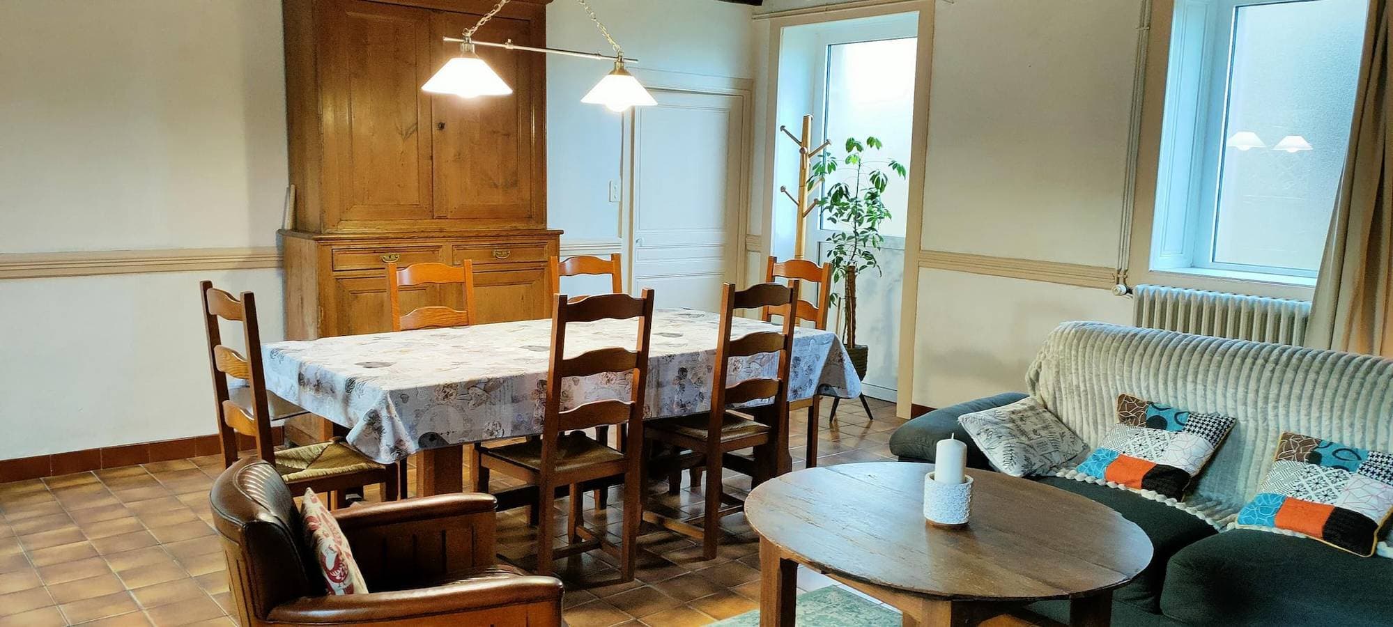 Foto 3 von 19: Gemütliche 82m² Gite mit Parkplatz, TV, Garten, Tiere & Internet in der Nähe von Plage de la Mondrée
