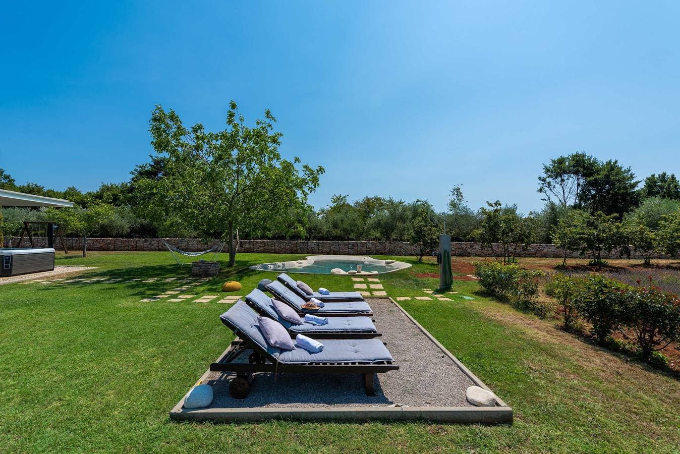 Foto 6 von 58: Ferienhaus Casia mit Pool