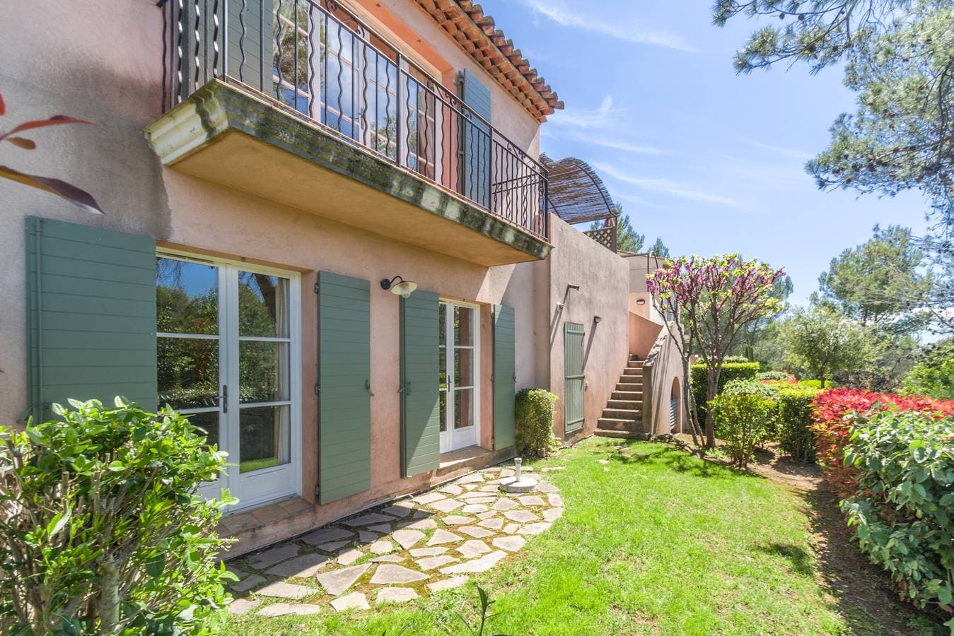 330* Maison De Hameau 1