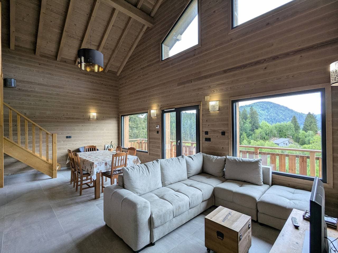 Foto 3 von 23: Modernes und gemütliches Chalet - 6 Pers.
