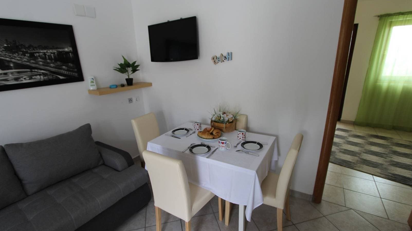 Foto 2 von 19: Gemütliche Ferienwohnung Kovačić 1 auf der Insel Krk
