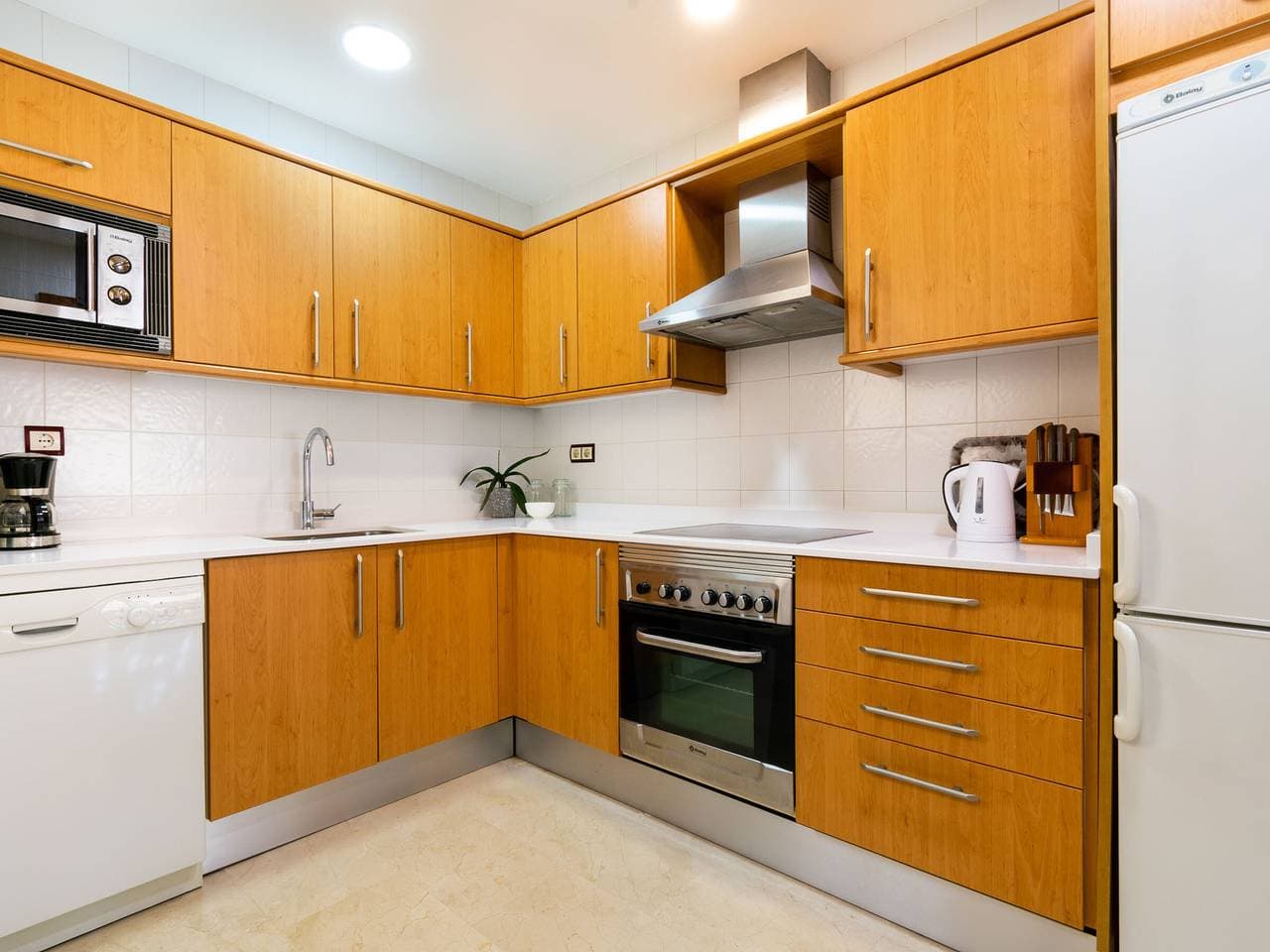 Foto 12 von 35: Modernes Apartment in Albir mit Gemeinschaftspool, WLAN, Klimaanlage