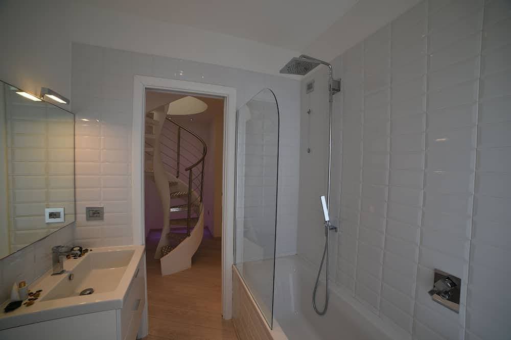 Foto 8 von 24: Einen Steinwurf vom Meer entfernt, ein herrliches Panorama-Penthouse mit Doppelgarage