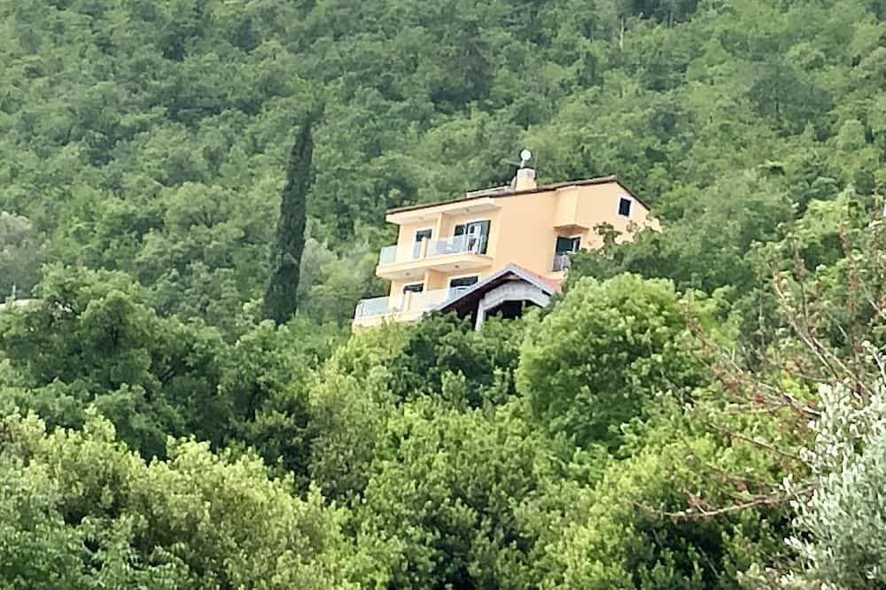 Foto 10 von 30: Private Hanglage ★★★★mit mit besonderer Aussicht, ideal für Paare