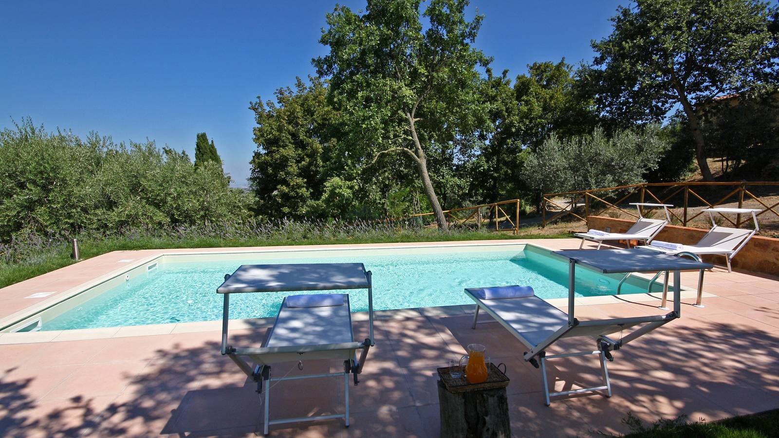Foto 4 von 41: Villa für 4 Personen mit Garten