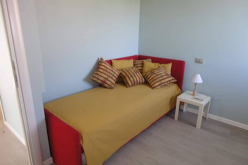 Foto 5 von 30: Helle und elegante Villa mit privatem Pool und Gartenterrasse mit Meerblick