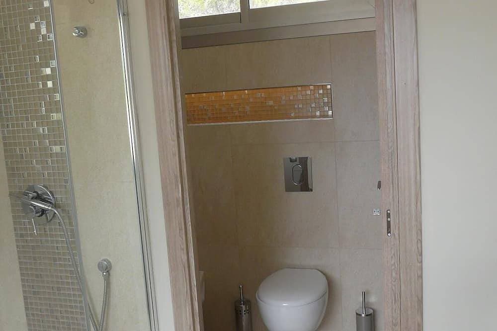 Foto 8 von 28: Moderne Villa mit Pool und schläft 8