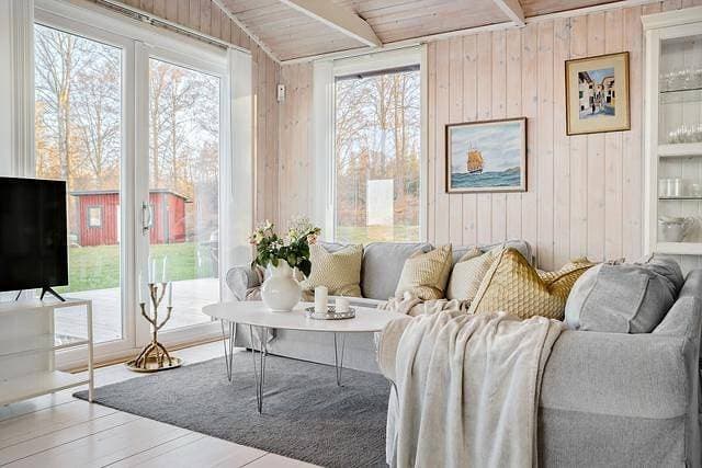 Foto 6 von 25: Ferienhaus mit Strandgrundstück, Boot und Anlegestelle in Småland