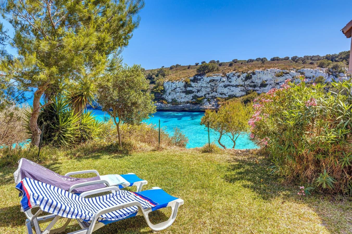 Foto 7 von 27: Fantastische Villa „Calima“ mit Meerblick, Loggia, Klimaanlage und WLAN