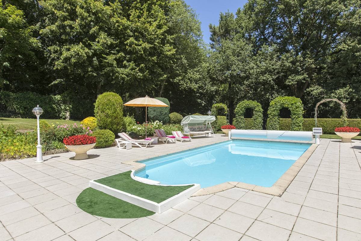 Foto 2 von 24: Schloss für 15 Personen mit Garten