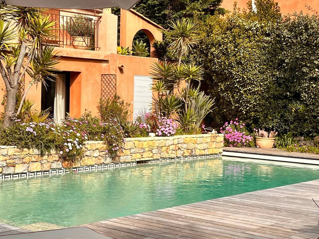 Geräumige Villa in Carqueiranne für 10 Pers, nahe am Meer 1
