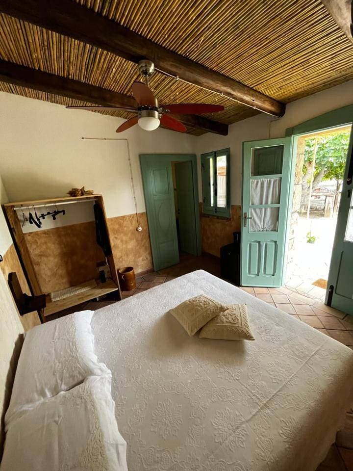 Foto 11 von 12: Double Room with Private Bathroom