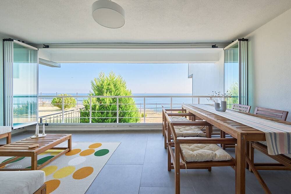Serene Sea View Family Escape with Private Sauna 1
