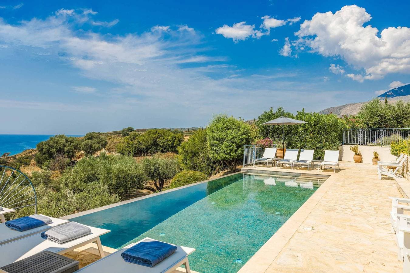 Foto 7 von 27: Villa für 7 Personen mit Terrasse