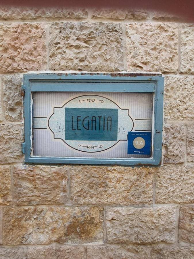Legatia 1