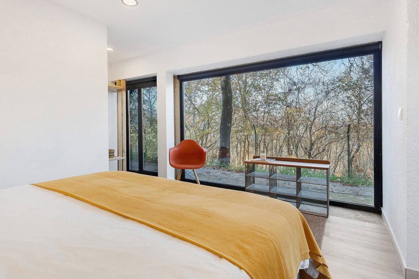 Foto 2 von 35: Suite Camélia mit Gemeinschaftspool und privatem Garten