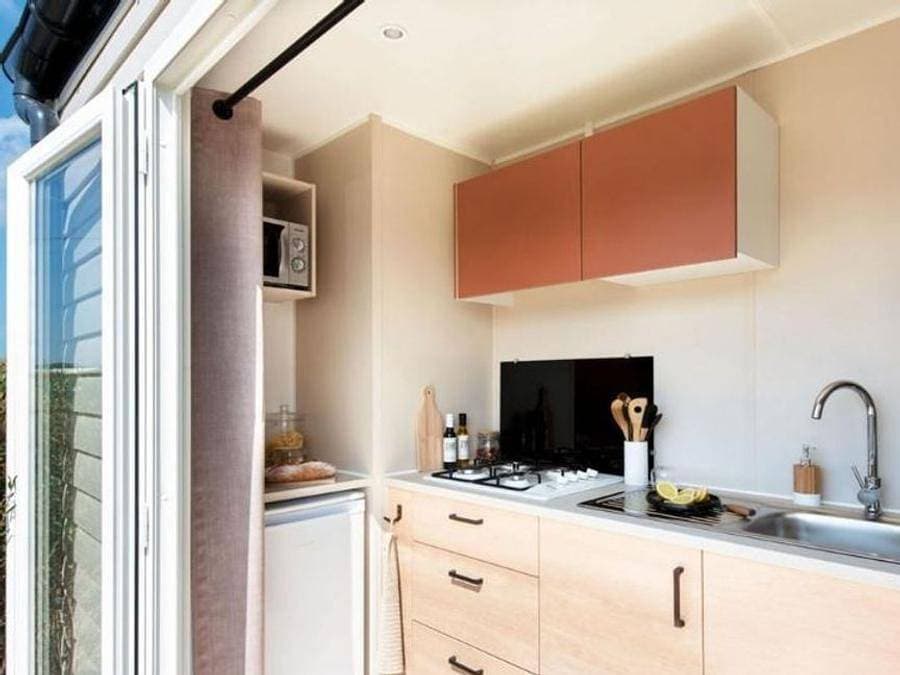 Foto 8 von 56: La Clape Village  - Mobilheim 6 personen - Privilege - Clim - TV - Lv - Fußgängerzone