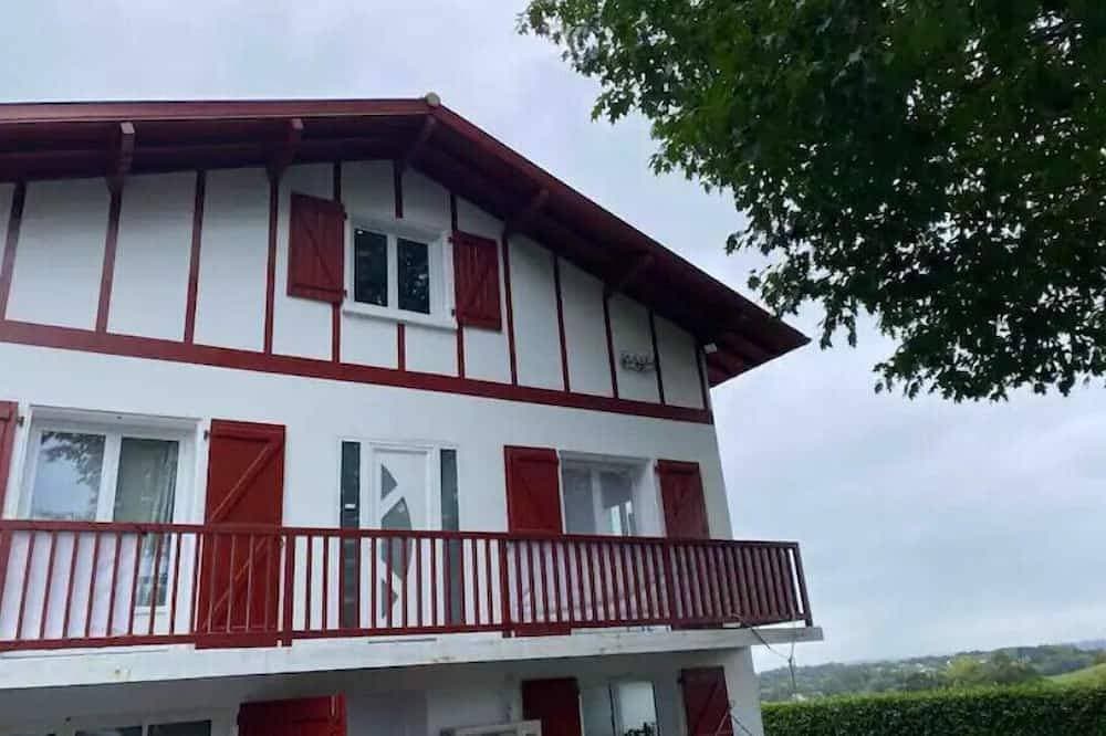 Foto 11 von 30: Classic Basque-Family Friendly, Swimming pool, Air conditioned, Quiet, Pastoral