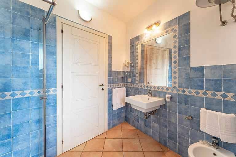 Foto 12 von 20: Ferienwohnung mit Terrasse und Gemeinschaftspool