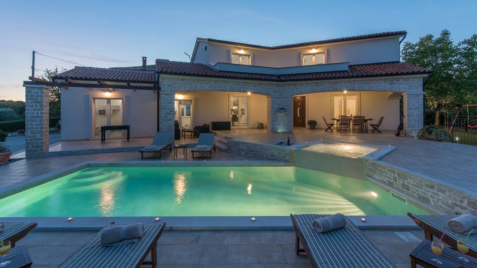 Moderne Villa Melli mit Pool, Whirlpool und Panoramablick 1