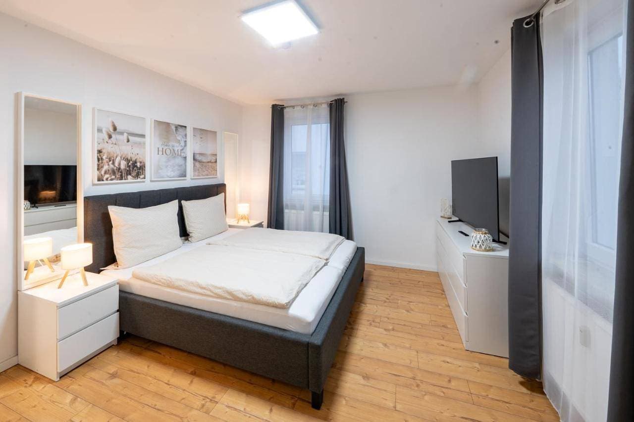 Modernisiertes Altbau 3-Zi Apartment 1