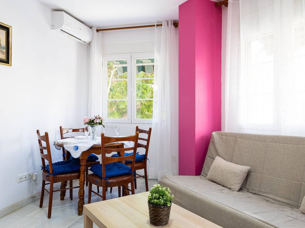 Foto 8 von 29: Ferienwohnung für 3 Personen mit Balkon/Terrasse