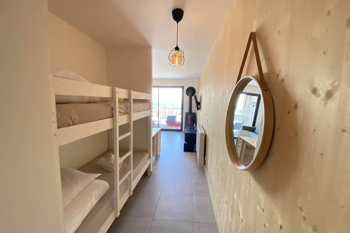 Foto 6 von 26: Ferienwohnung für 4 Personen mit Terrasse