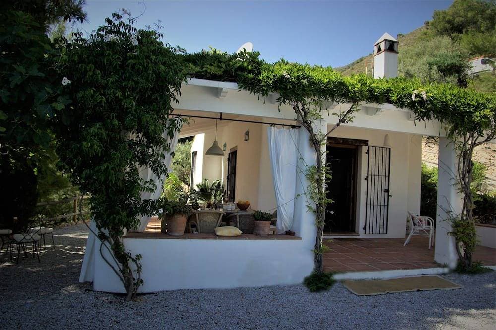 Holy Fountain. Country house in Frigiliana, with views of the sea and the mountains. 1