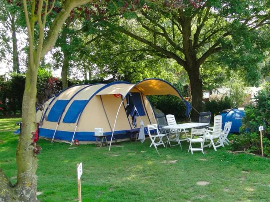 Foto 13 von 28: Flower Camping Le Rompval - Unterkunft 2 personen - Camp Etoile 4m² - Speziell für Wanderer / Radfahrer