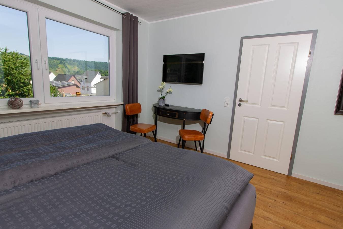 Foto 6 von 27: Gästezimmer ll