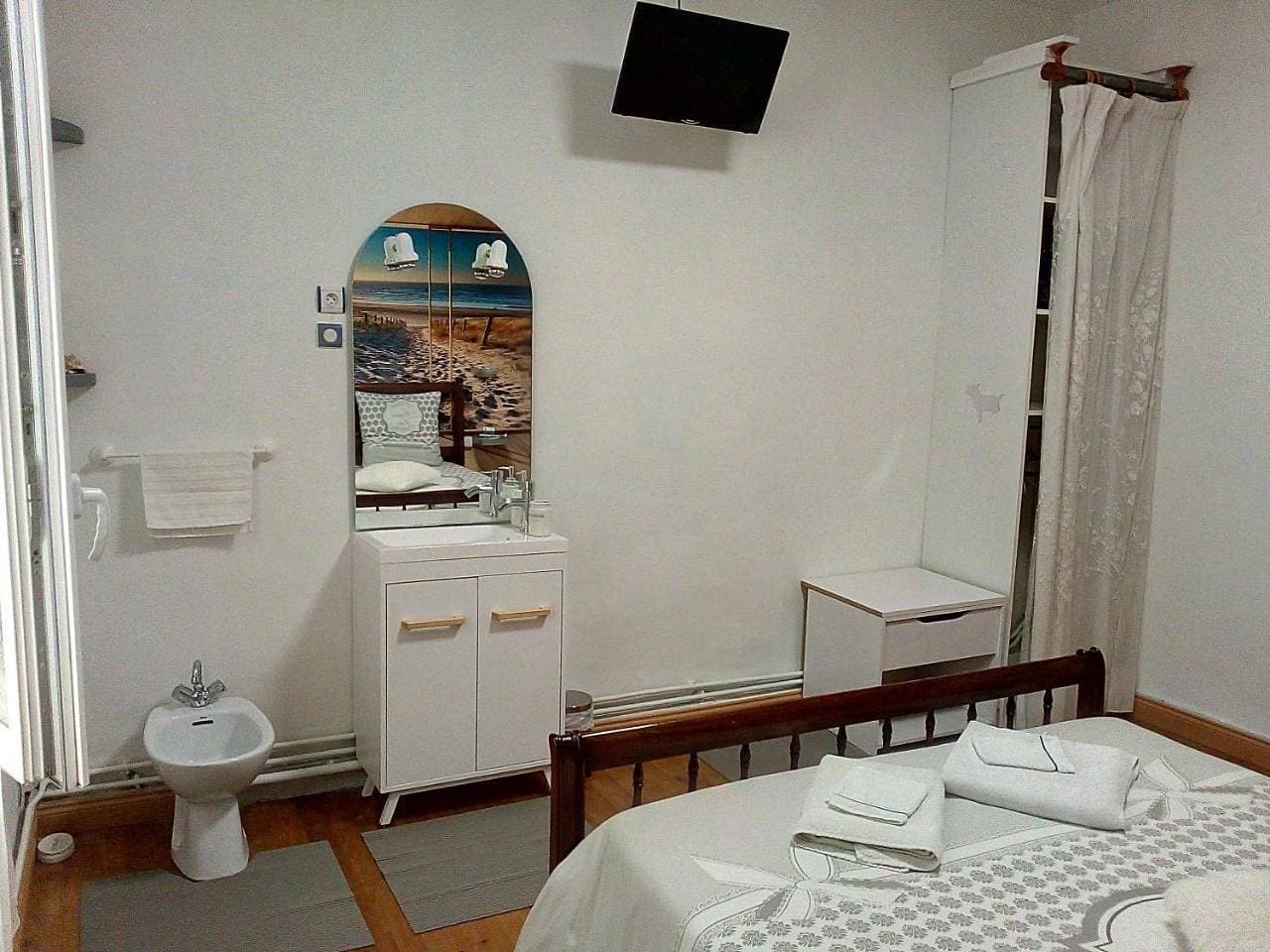 Foto 7 von 9: Double Room