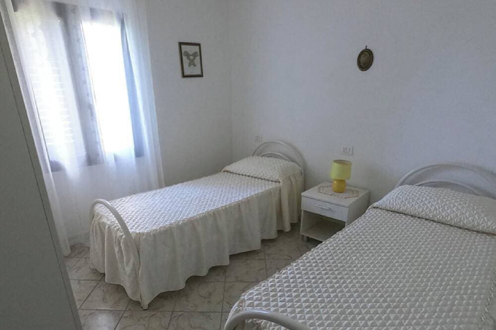 Foto 2 von 8: Villa Hyacinth- C