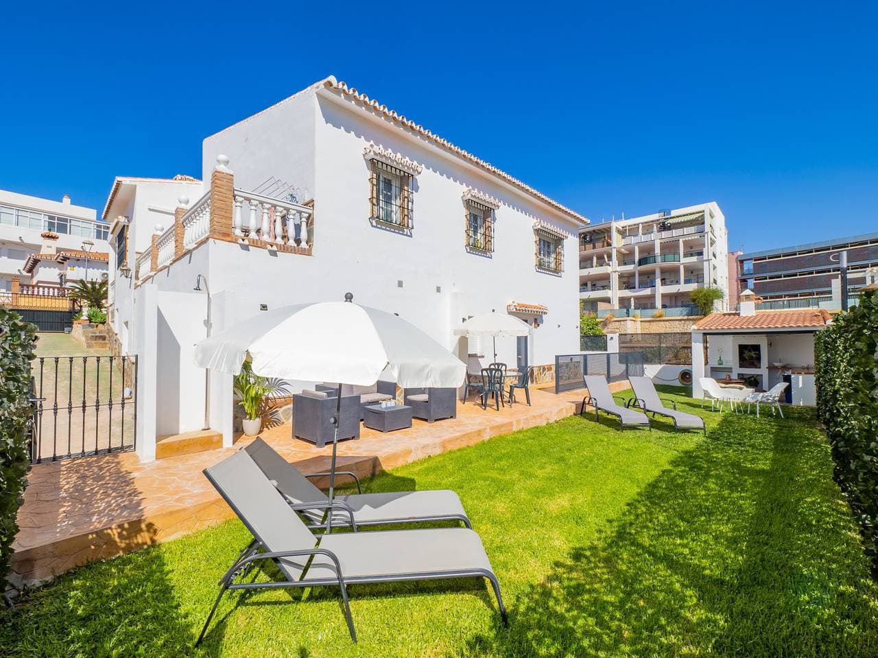 Cubo's Hostal William's Sunny 4 with Breakfast 1