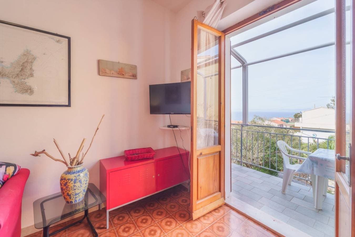Foto 12 von 37: Ferienwohnung für 6 Personen mit Balkon