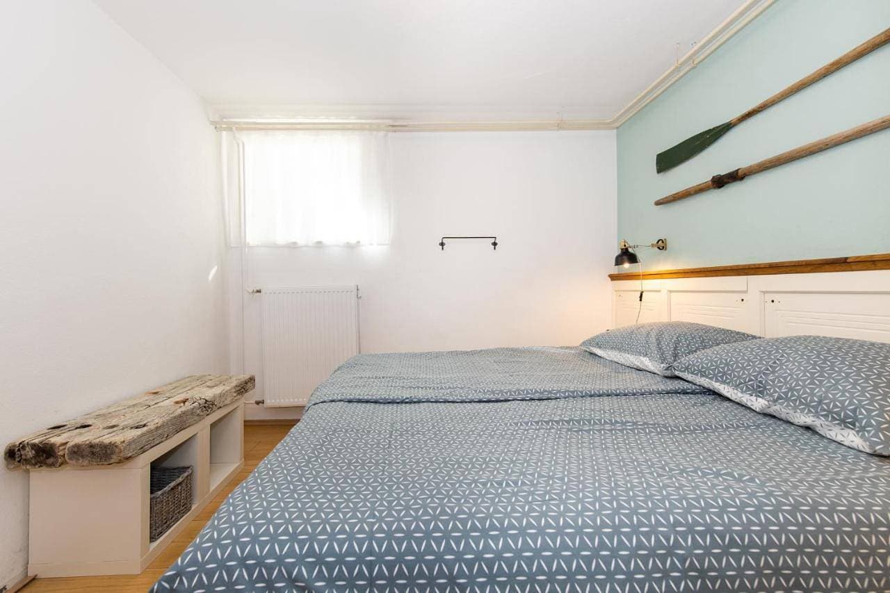 Foto 8 von 18: One-Bedroom Apartment with Terrace - Lower Ground Floor