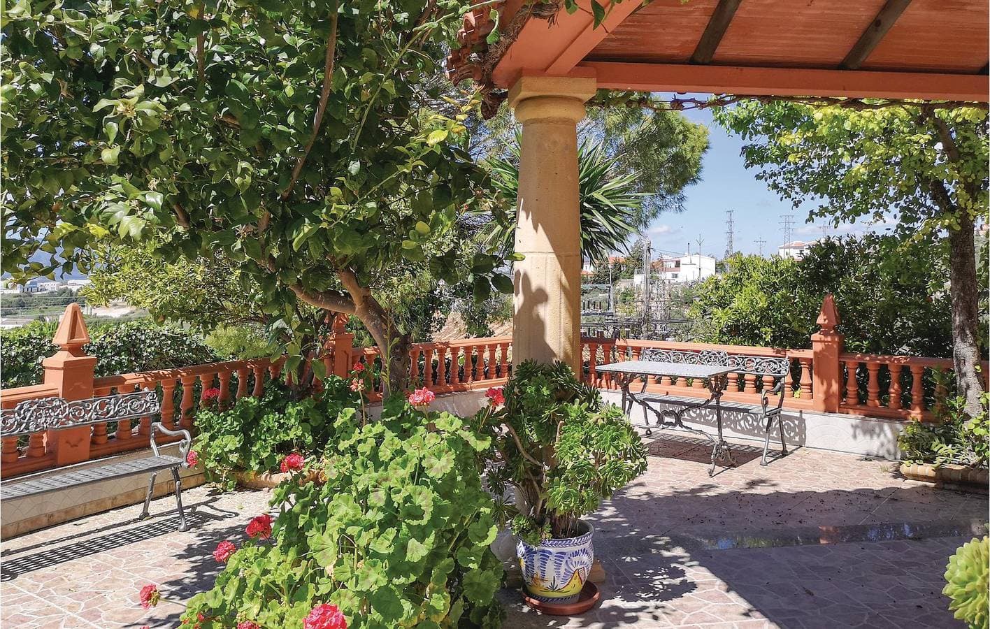 Foto 11 von 37: Familienfreundliche Wohnung mit Pool und Terrasse