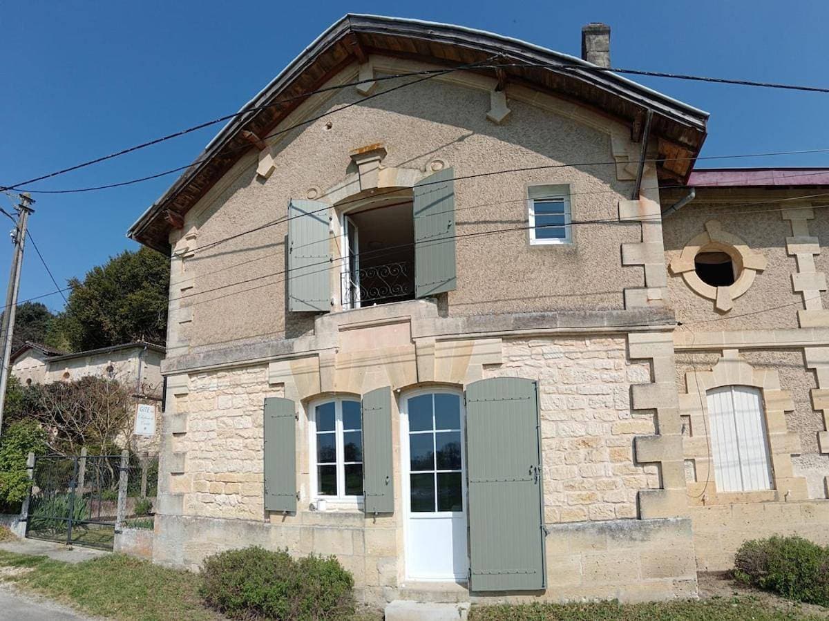 Foto 6 von 29: Three-Bedroom House