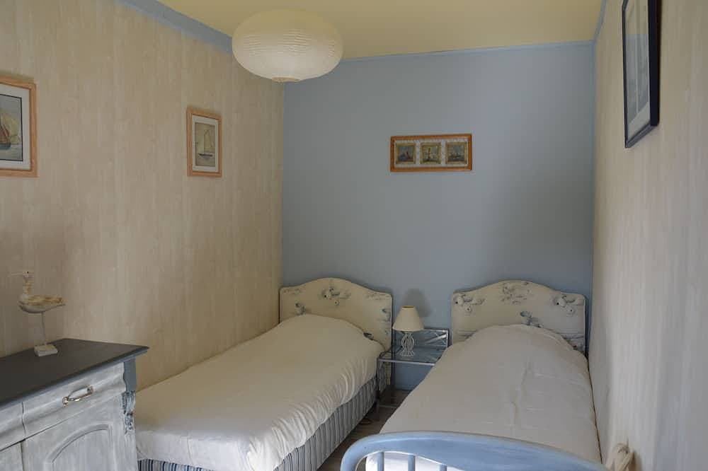 Foto 4 von 30: L'Orée des Prés - Quiet cocoon - Terrace & ground floor - 3 stars