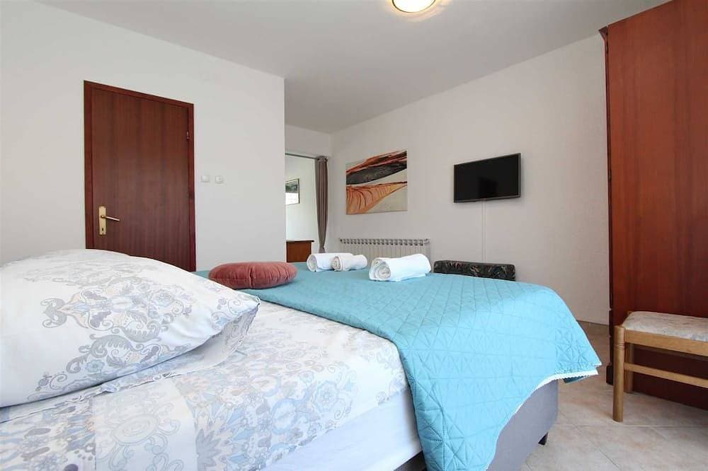 Foto 3 von 19: Silvana Ferienwohnung mit 1 Schlafzimmer mit Balkon 1 (gornji)