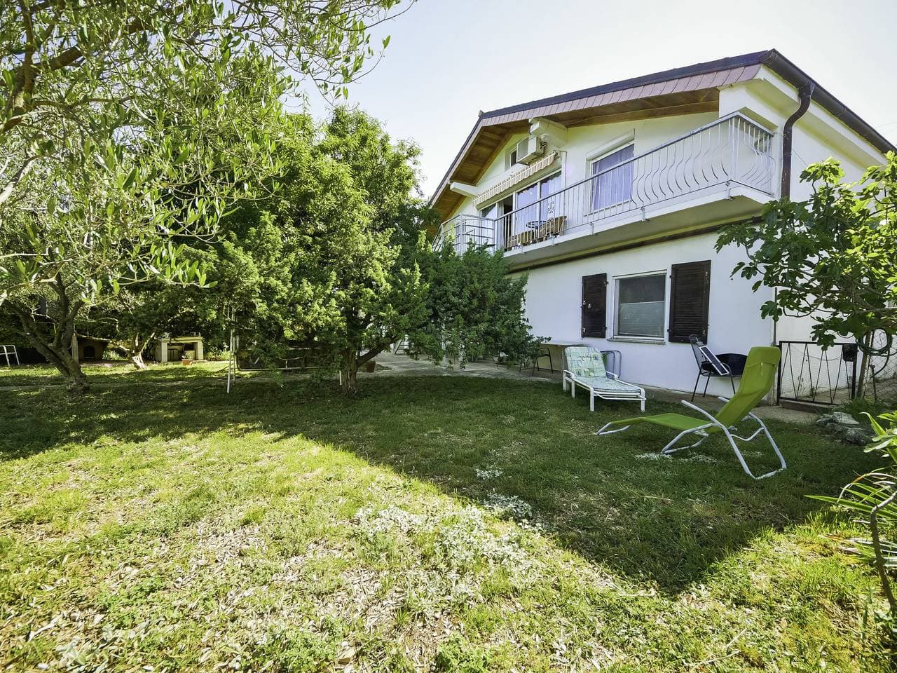 Pridraga 7 km von Novigrad: Zweifamilienhaus Anica 1